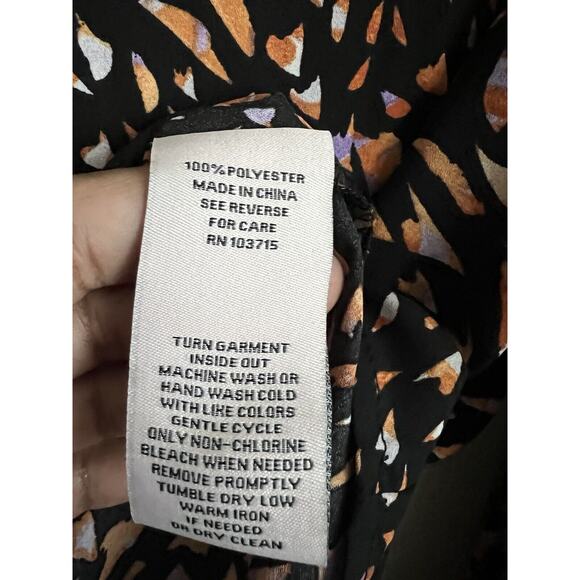NWT Nanette Lepore Womens 1/2 Button Blouse Top Multicolor Print Size Small - Picture 9 of 9